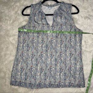 Sz Medium Rose + Olive floral tank top blouse